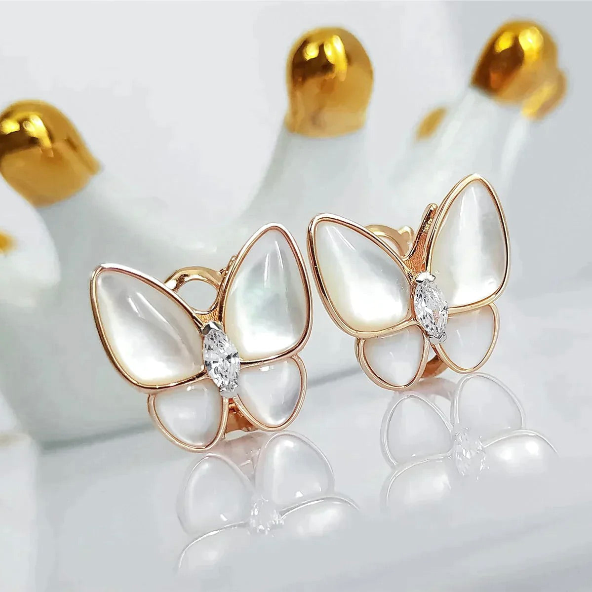 [Lunabriance]BUTTERFLY MOP DIAMOND EARRINGS