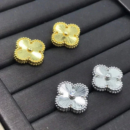 [Lunabriance]CLOVER MINI 9.5MM LASER EARRINGS