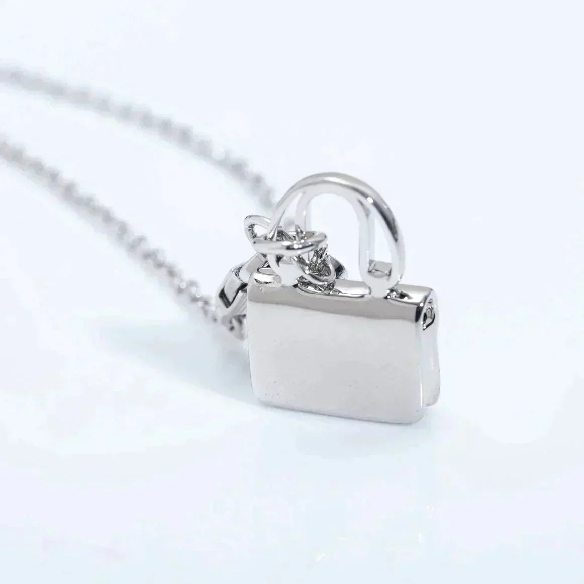 [Lunabriance]AMULETTE PEDANT SILVER NECKLACE