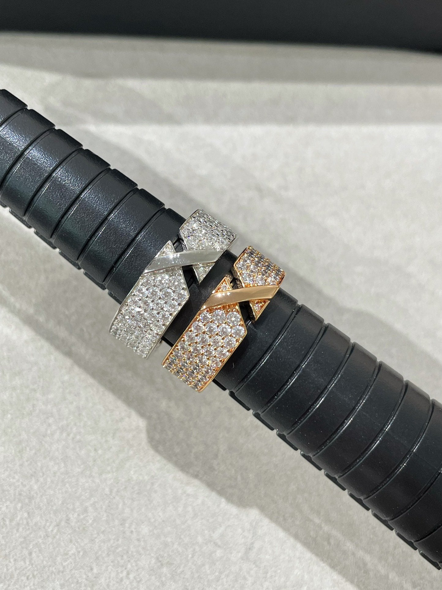 [Lunabriance]LIENS EVIDENCE  DIAMOND PAVED RING