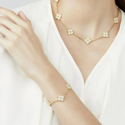 [Luna Brilliance] CLOVER 5 MOTIF FULL DIAMOND BRACELET COLLECTION