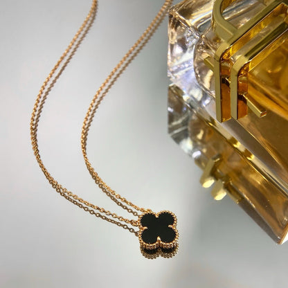 [Lunabriance]CLOVER 15MM BLACK ONYX SINGLE FLOWER NECKLACE