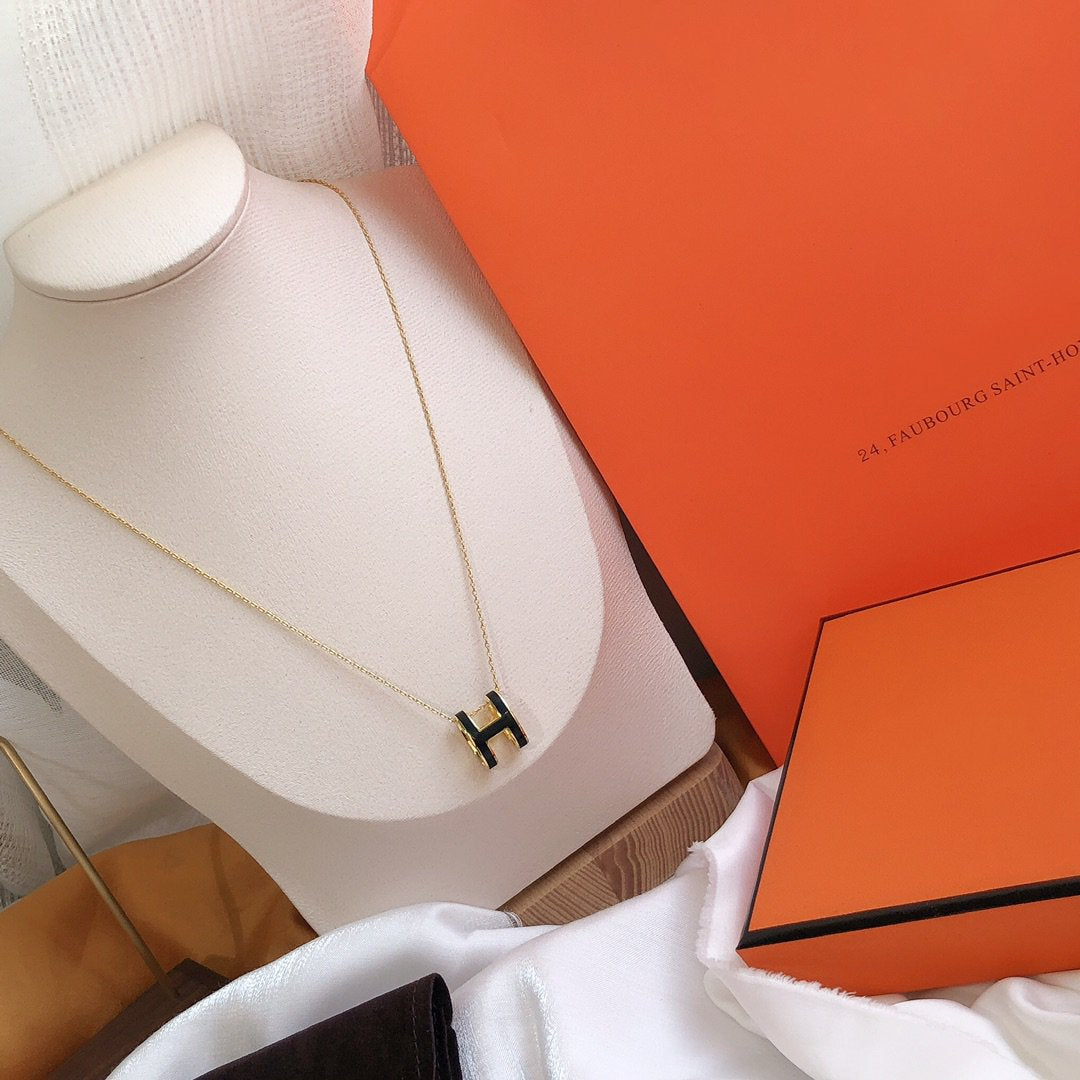 [Lunabriance]HM CLIC BLACK ENAMEL GOLD NECKLACE