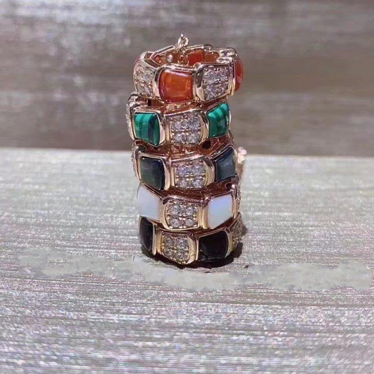 [Luna Brilliance]SERPENTI PEDANT DIAMOND NECKLACE