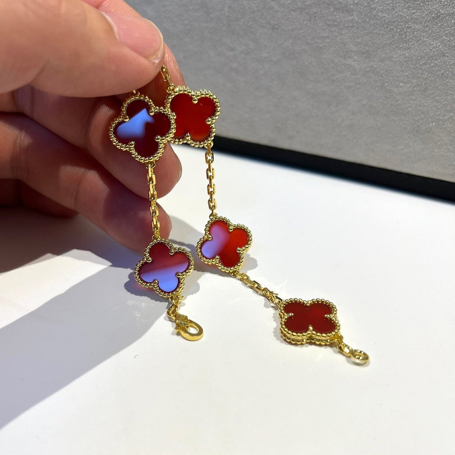 [Lunabriance]CLOVER 5 MOTIFS RED AGATE  BRACELET