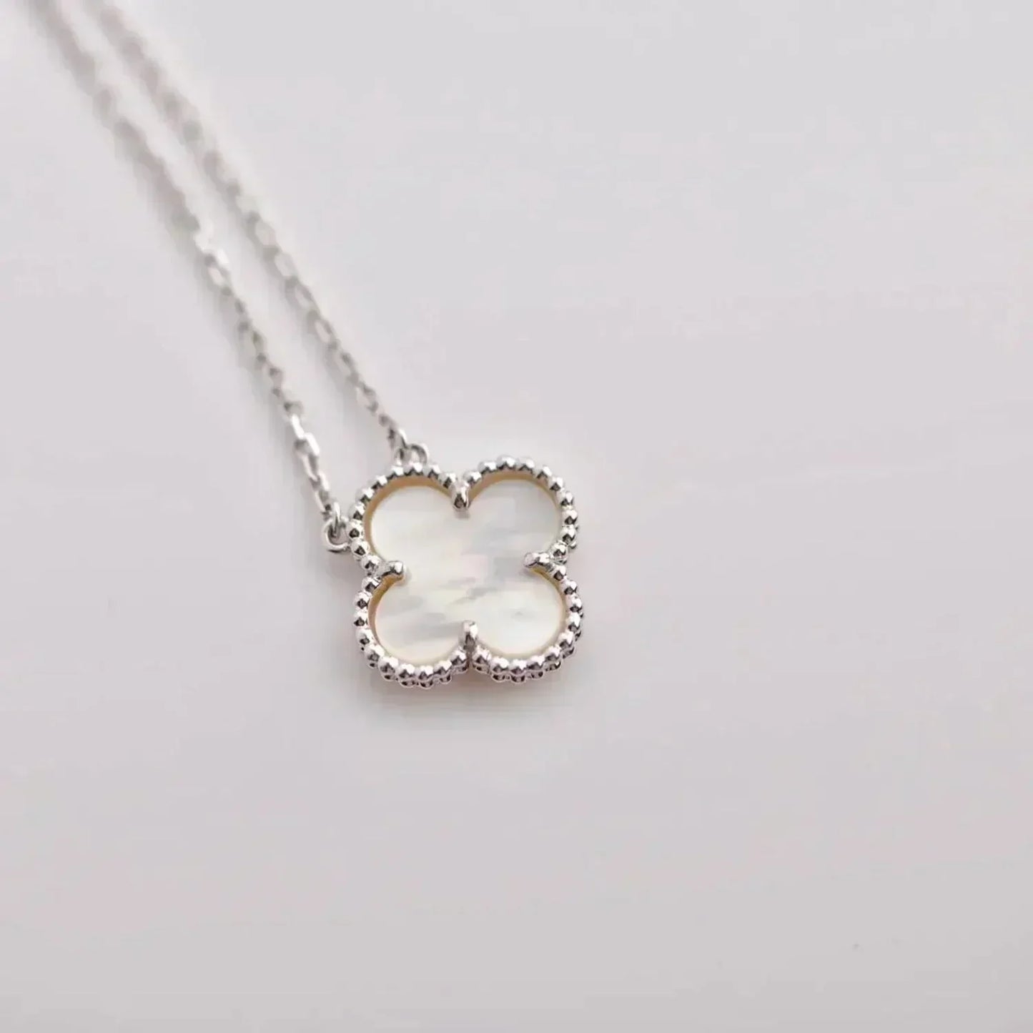 [Lunabriance]CLOVER  15MM WHITE MOTHER-OF-PEARL SILVER