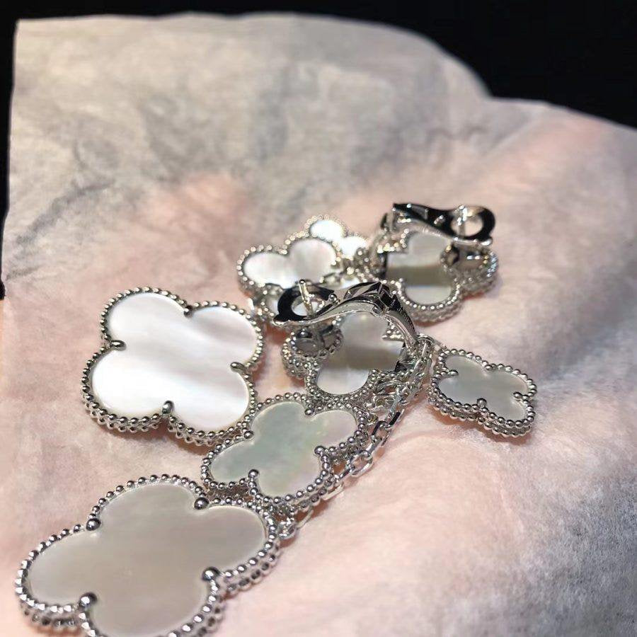 [Lunabriance]CLOVER EARRINGS WHITE MOP 4 MOTIFS SILVER